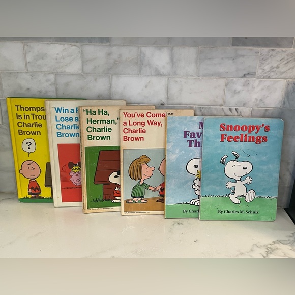 Peanuts Other - Peanuts- Lot of Vintage Books